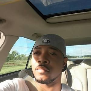 Meet your Posher, Emanuel